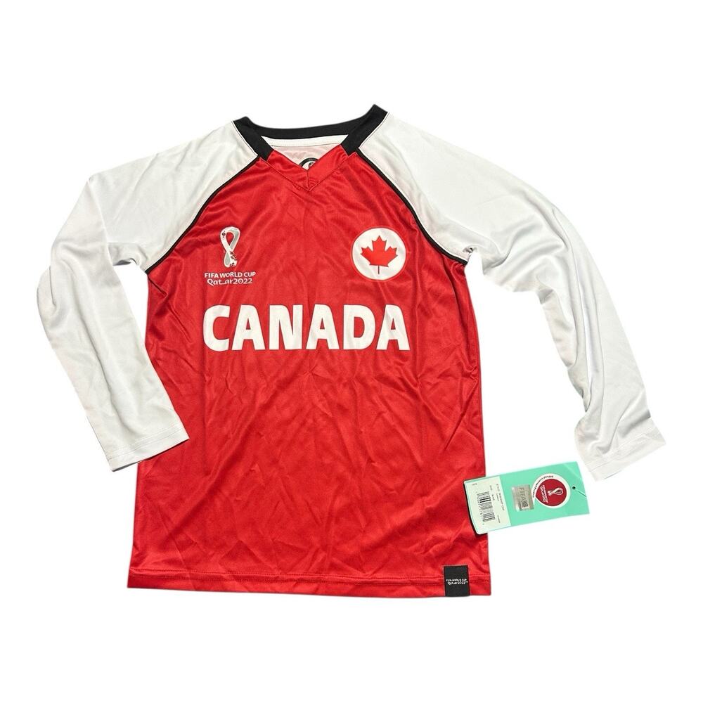NWT Canada FIFA World Cup Qatar 2022 Long Sleeve Jersey